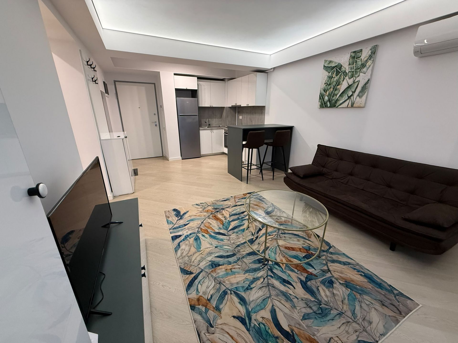 Apartament 2 camere de Inchiriat | Cortina North | Pet Friendly, Parcare inclusa