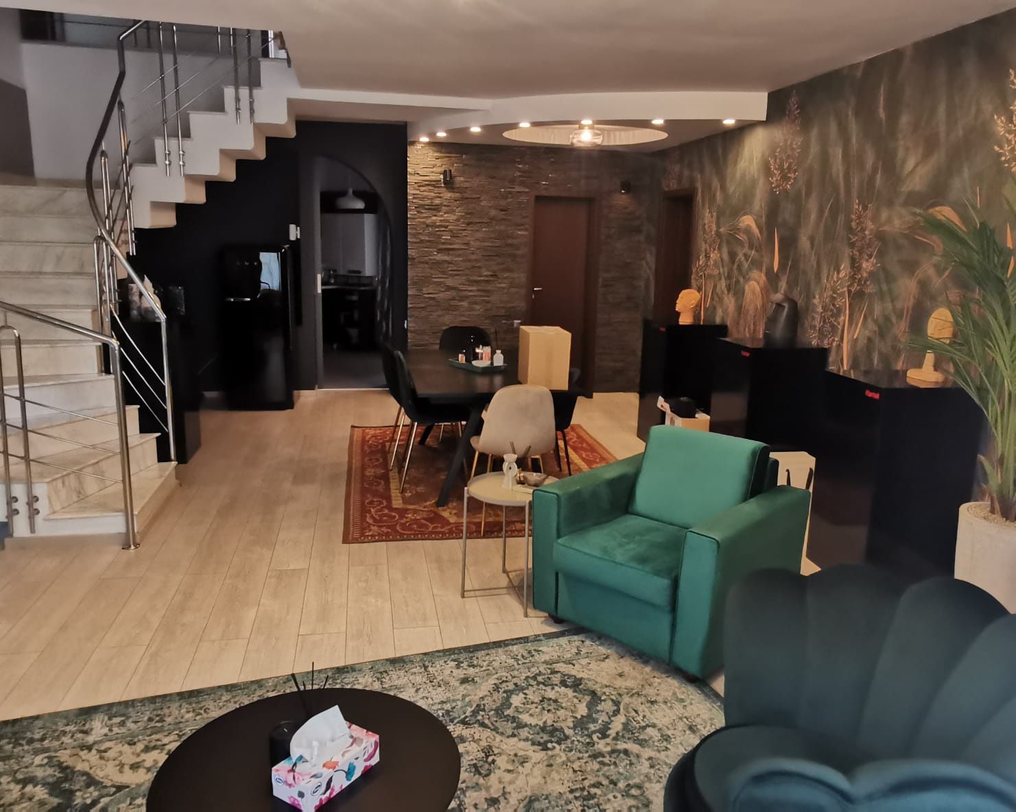 Apartament spațios 4 camere Herăstrău | 3 dormitoare cu baie proprie | Parcare — fotografia 2