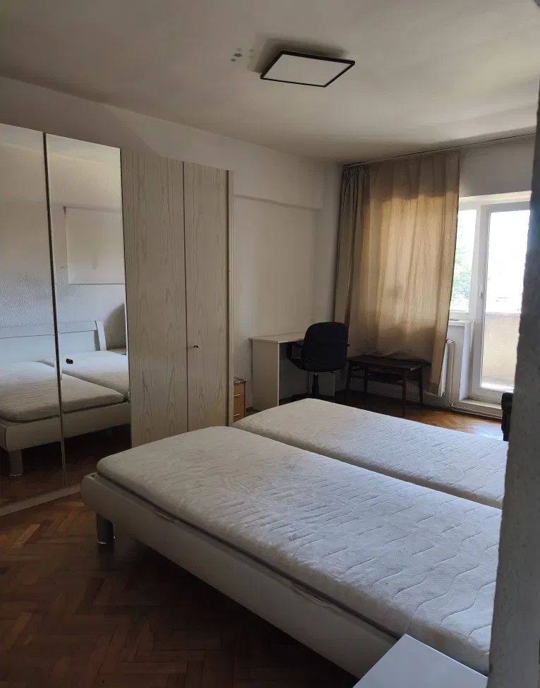 Apartament 2 camere zona Mihai Viteazul — fotografia 1