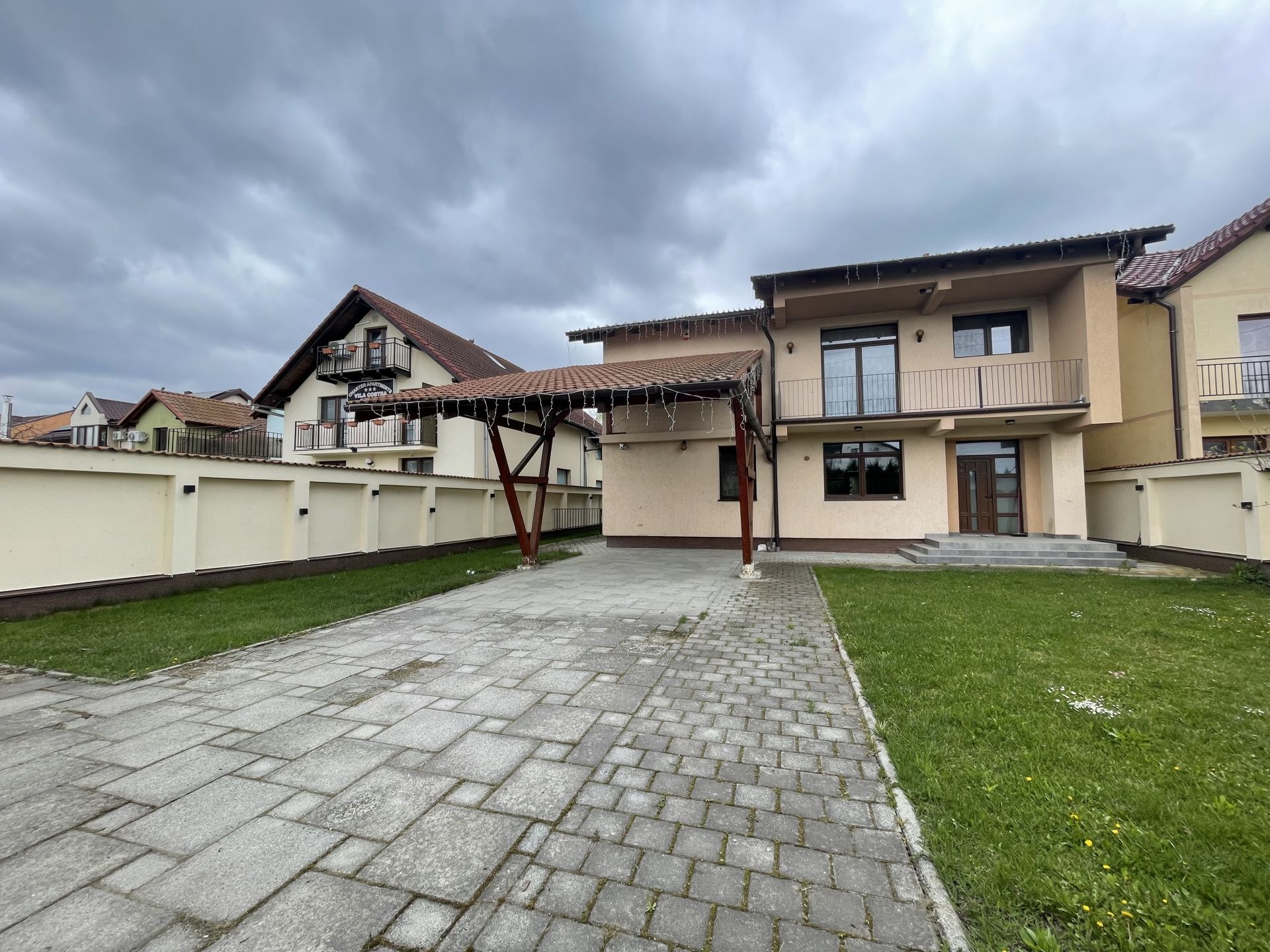 Casa individuala premium |  180 mp | Teren 611 mp | Gata de mutat 