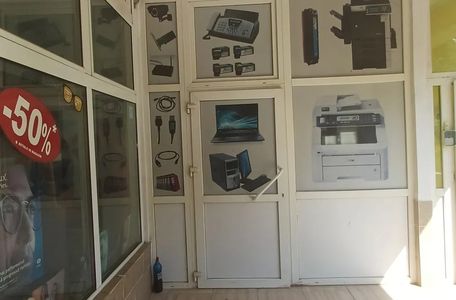 Spațiu comercial Titan A14: cum evaluezi cei 30 mp de la etajul 1