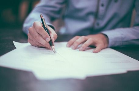 Actele necesare perfectarii Contractului de vanzare-cumparare la notarul public