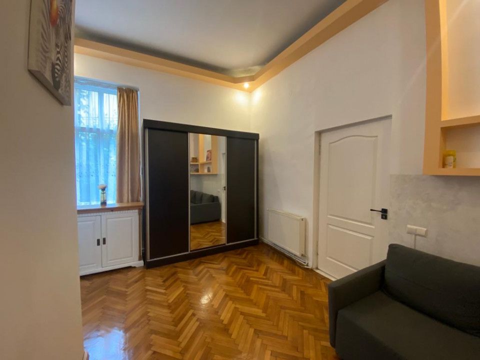 Apartament la casa 3 camere semidecomandat, zona centrala — fotografia 3