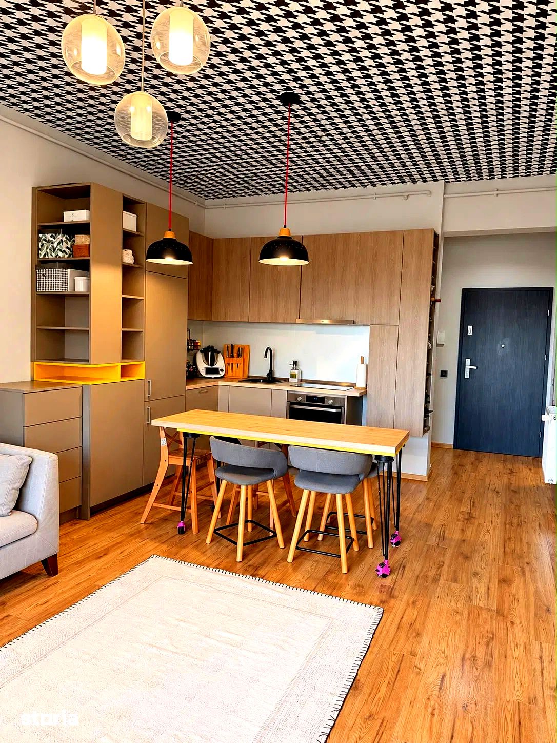 Apartament cu 3 camere de vânzare în Bună Ziua, mobilat si utilat.