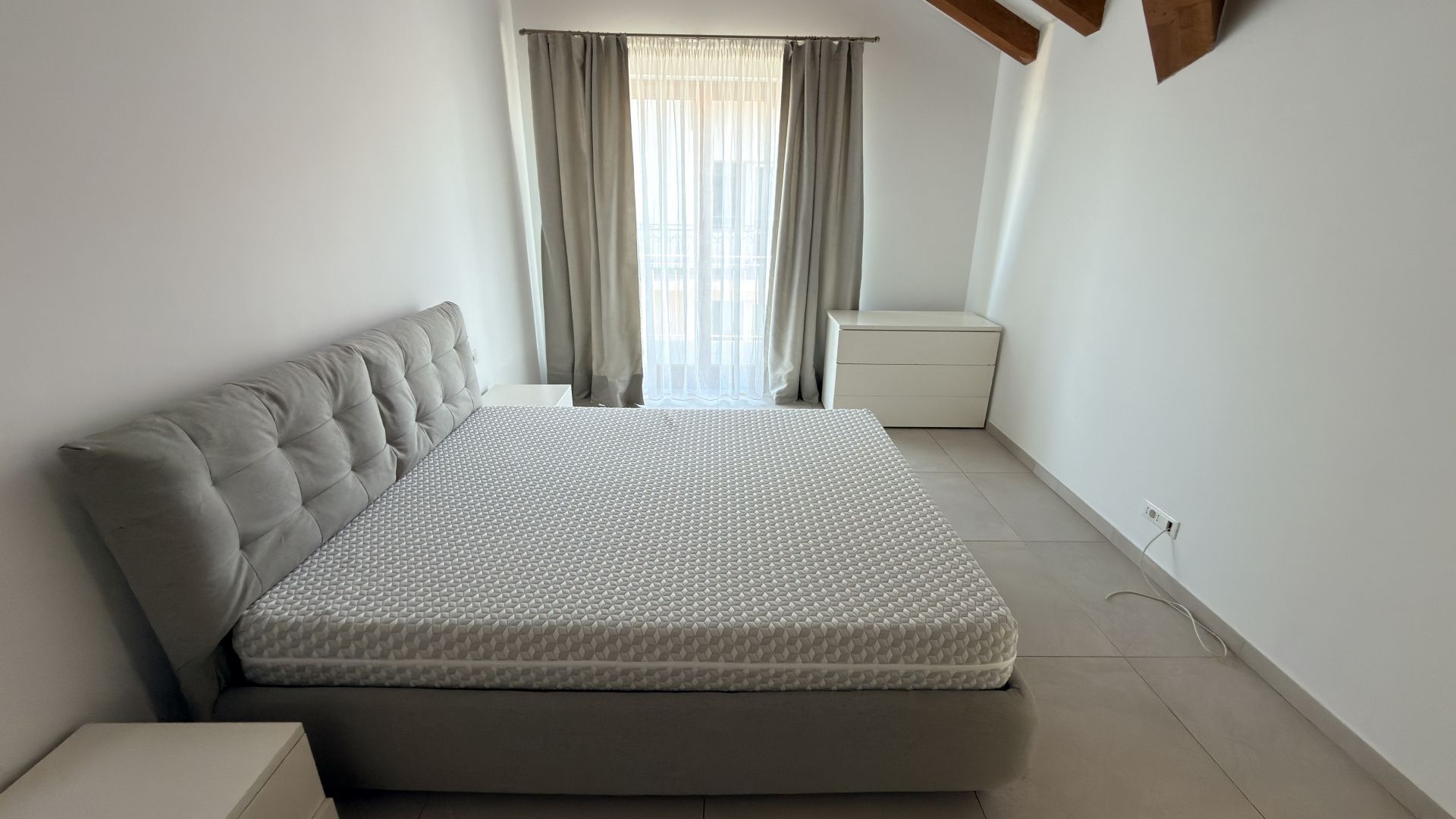 Apartament 3 camere modern zona Calea Dumbravii — fotografia 3