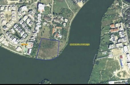 Șișești, teren P286357: 9.602 mp între accesul stradal și lac
