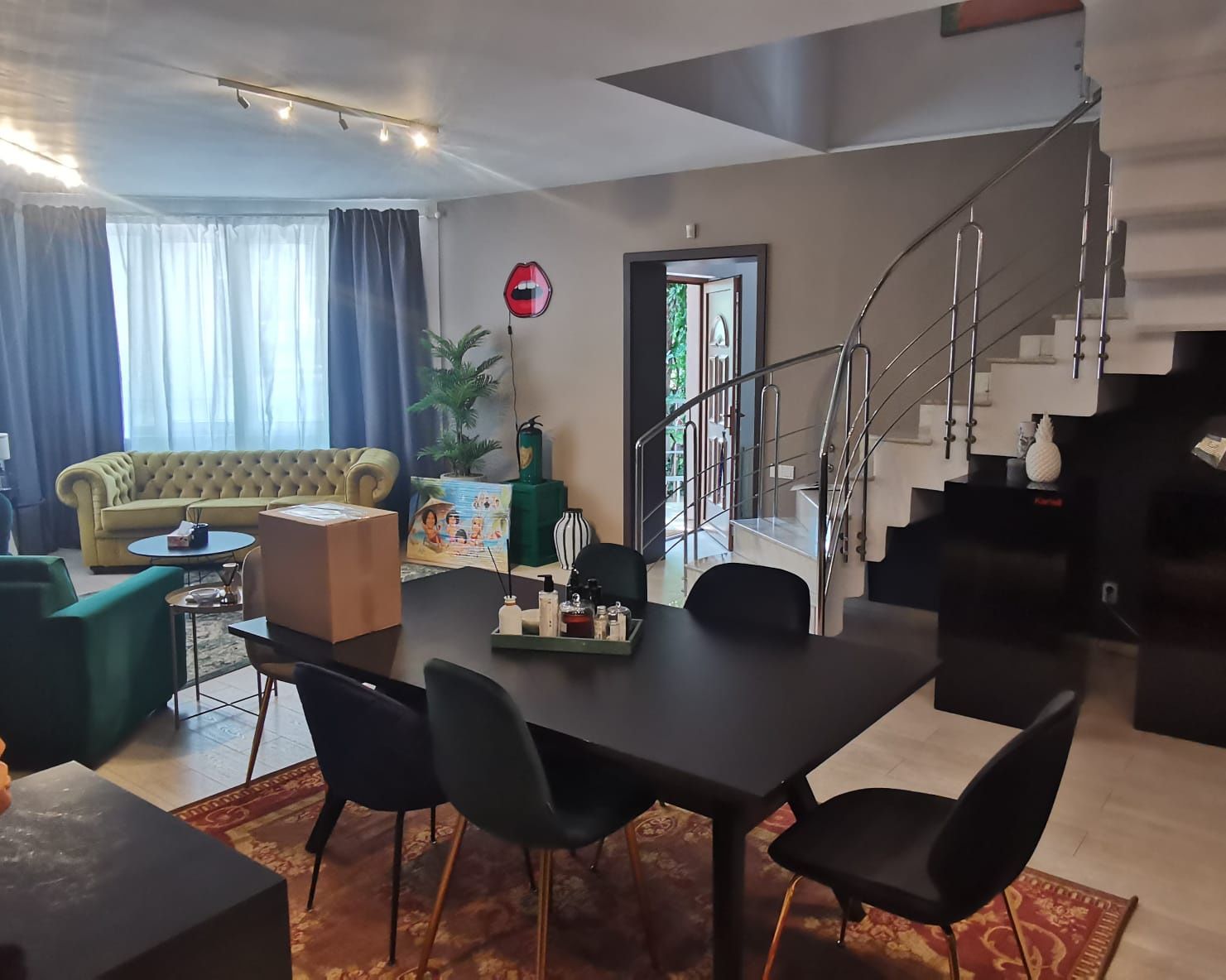 Apartament spațios 4 camere Herăstrău | 3 dormitoare cu baie proprie | Parcare — fotografia 1