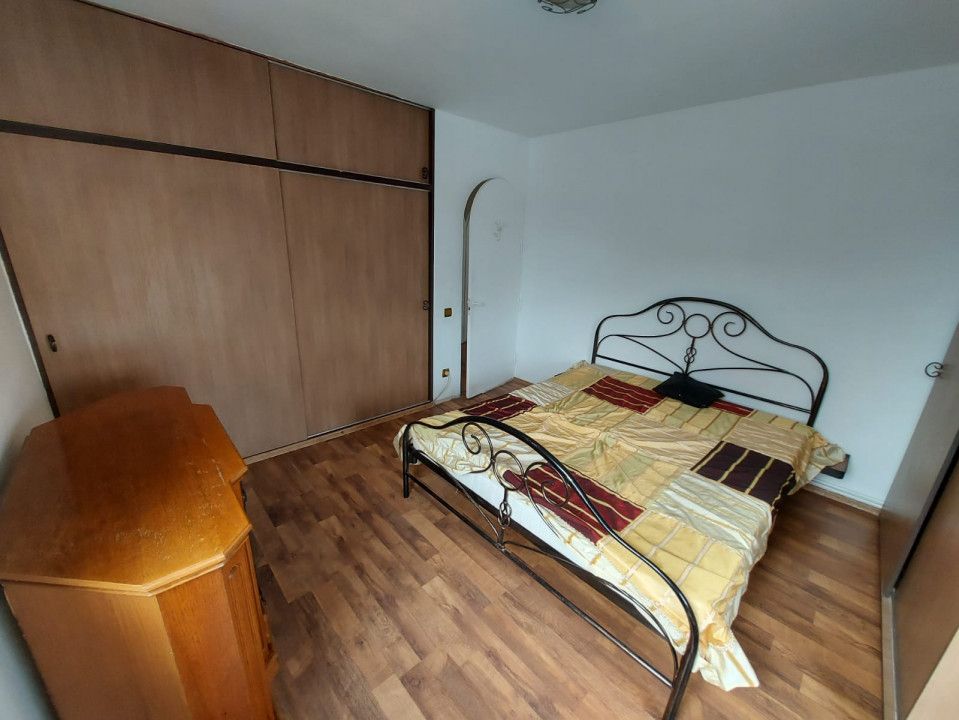 Apartament 3 camere zona Universitatea Transilvania — fotografia 3