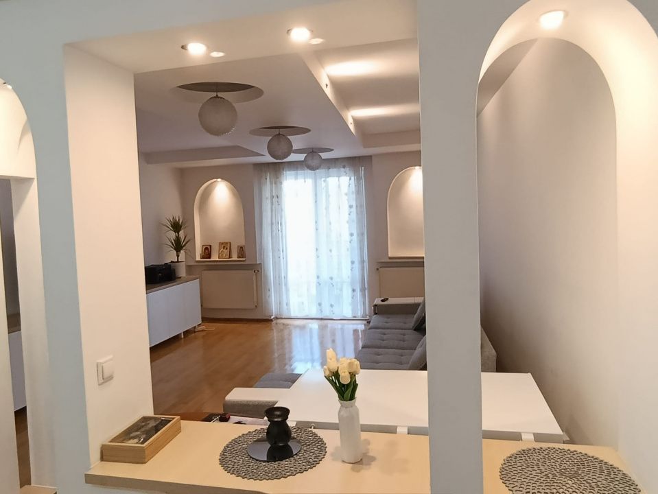 Apartament cu 3 camere,bloc nou,105 mp utili,Centru
