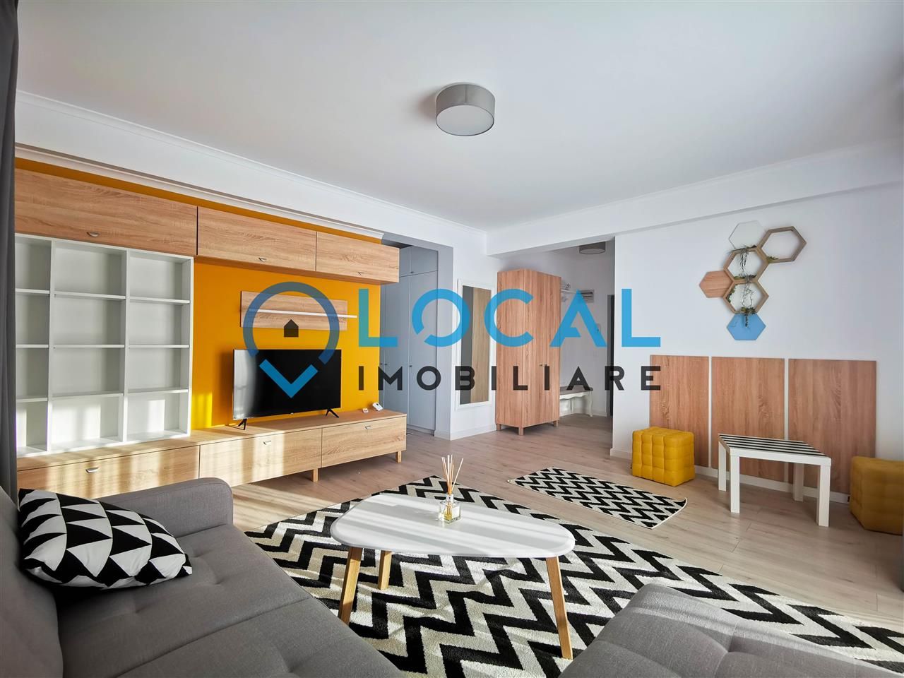Apartament 2 cam | Decomandat | Zona Grand Hotel Italia — fotografia 3