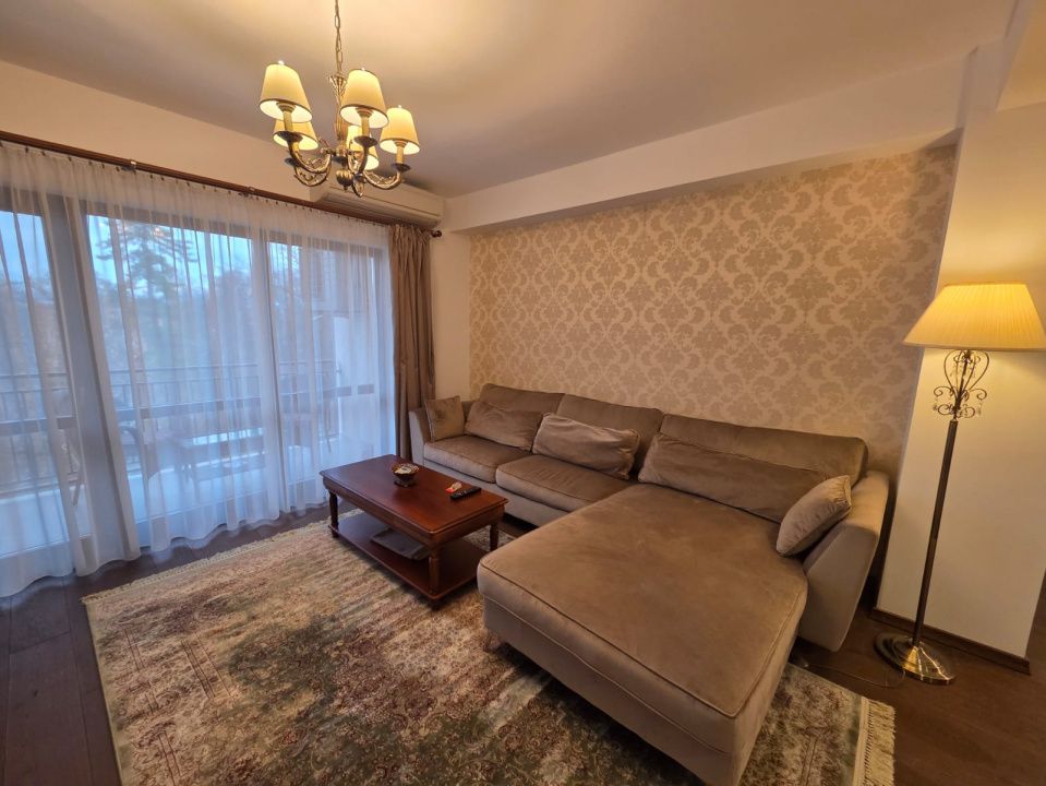 Apartament 3 camere zona Sub Arini Sibiu — fotografia 1
