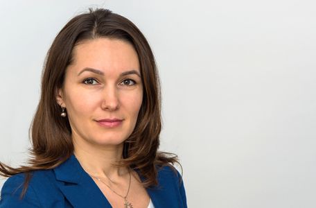 De la o pregătire de cadru didactic la o carieră în real estate: „Imobiliarele m-au captivat cu totul”