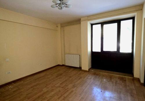 Apartament cu 3 camere de vânzare în zona ultracentrală din Constanța