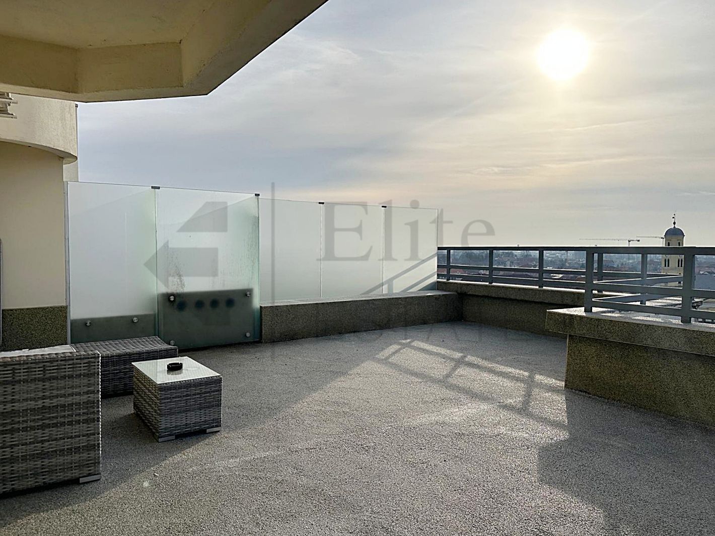 Imagine 743
