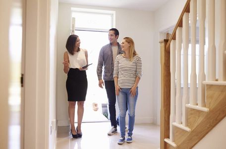 Cum să alegi locația potrivită pentru casa ta: cum să evaluezi zonele și cartierele
