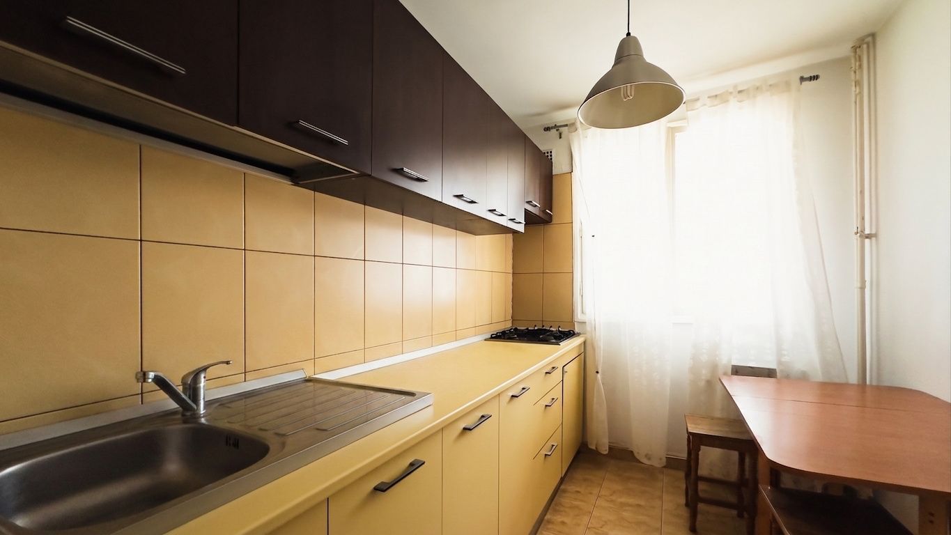 Apartament cu 2 camere | Semidecomandat | Zona Piata Sudului | Loc de Parcare