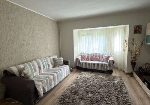 Apartament cu 3 camere de închiriat în Faleza Nord, Constanța