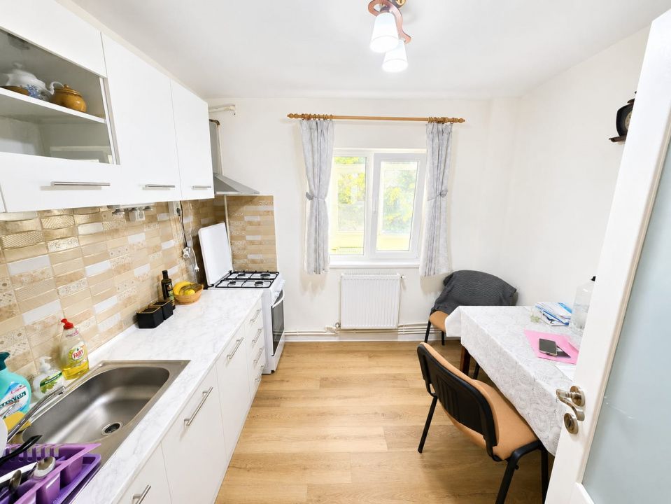 Apartament 2 camere Popa Șapcă, confort 1 decomandat, etaj 2, renovat